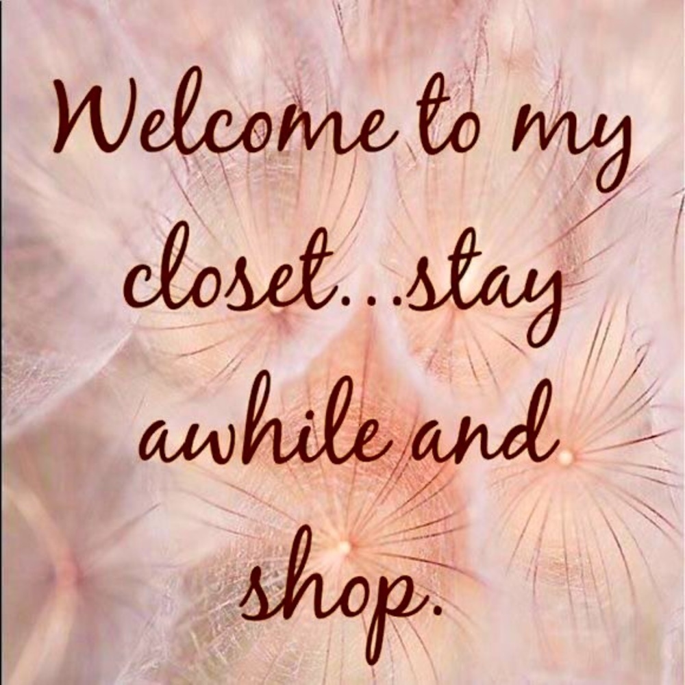 Welcome to my closet! Stay tuned adding new items!